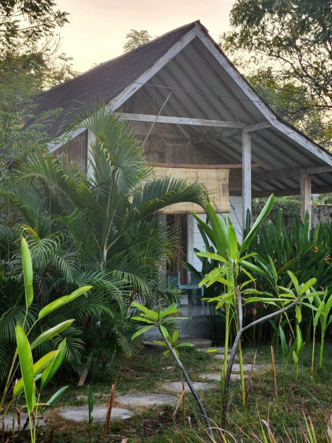 Kayu Cottage Gili Trawangan Luaran gambar