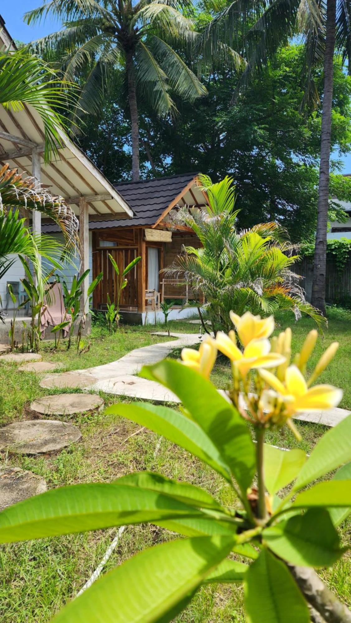 Kayu Cottage Gili Trawangan Bilik gambar